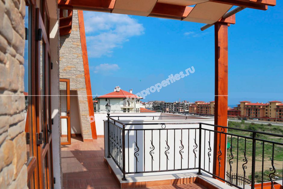 Luxury two-storey house for sale near the resort Sveti Vlas Luxury two-storey house for sale near the resort Sveti Vlas