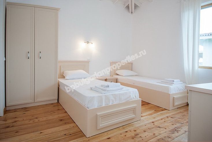 Luxury villas with sea panorama for sale in the resort Lozenets