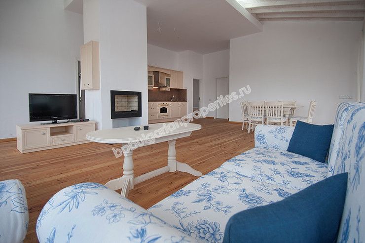 Luxury villas with sea panorama for sale in the resort Lozenets