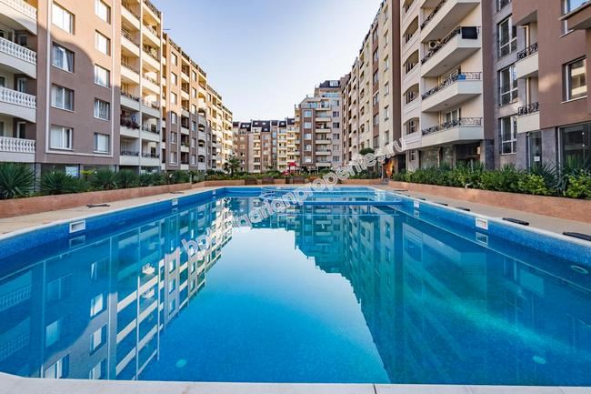 Apartments and buisness properties for sale in a luxury complex close to the Sea Garden of the town of Bourgas