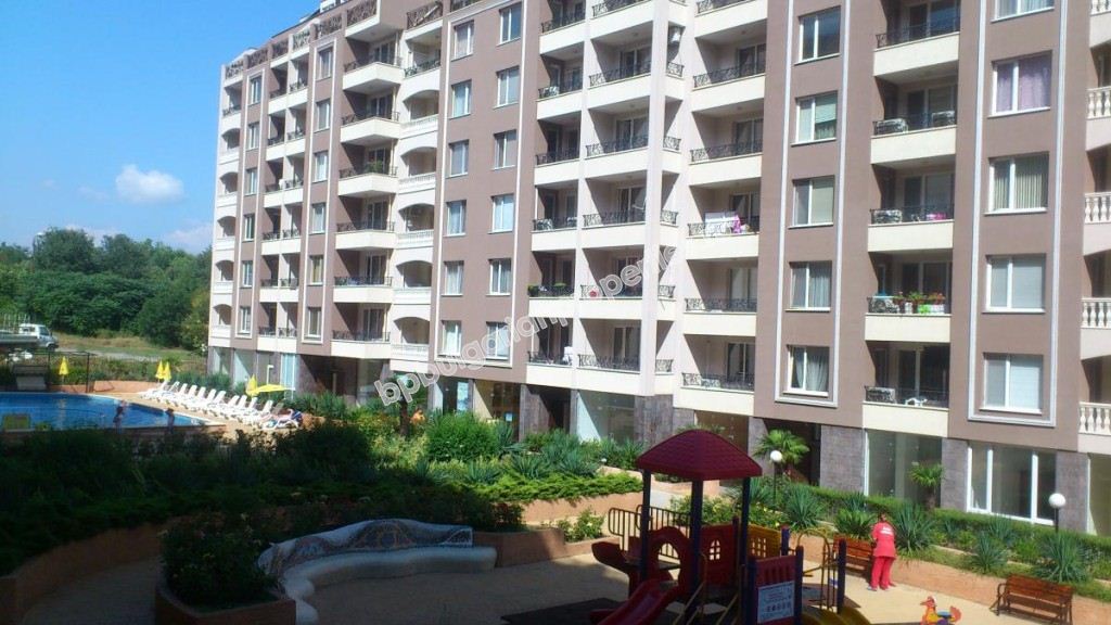 Apartments and buisness properties for sale in a luxury complex close to the Sea Garden of the town of Bourgas