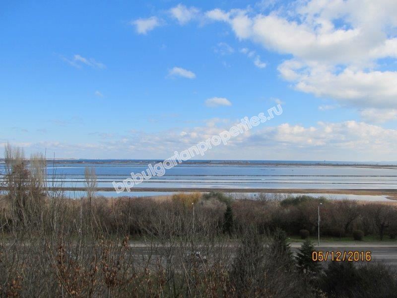 Furnished two-bedroom apartment with sea view for sale in the town of Bourgas