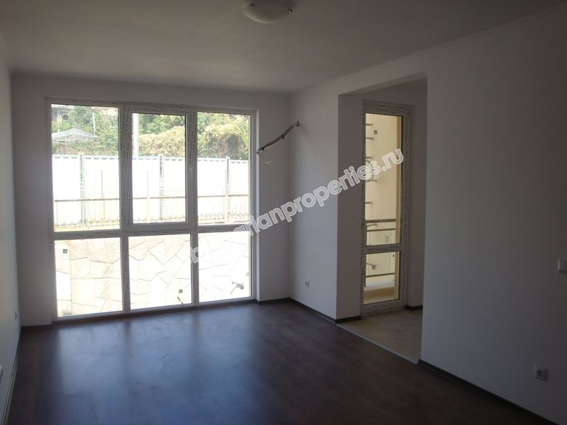 One-bedroom apartments in a new complex close to the beach for sale near the town of Varna - Evxinograd