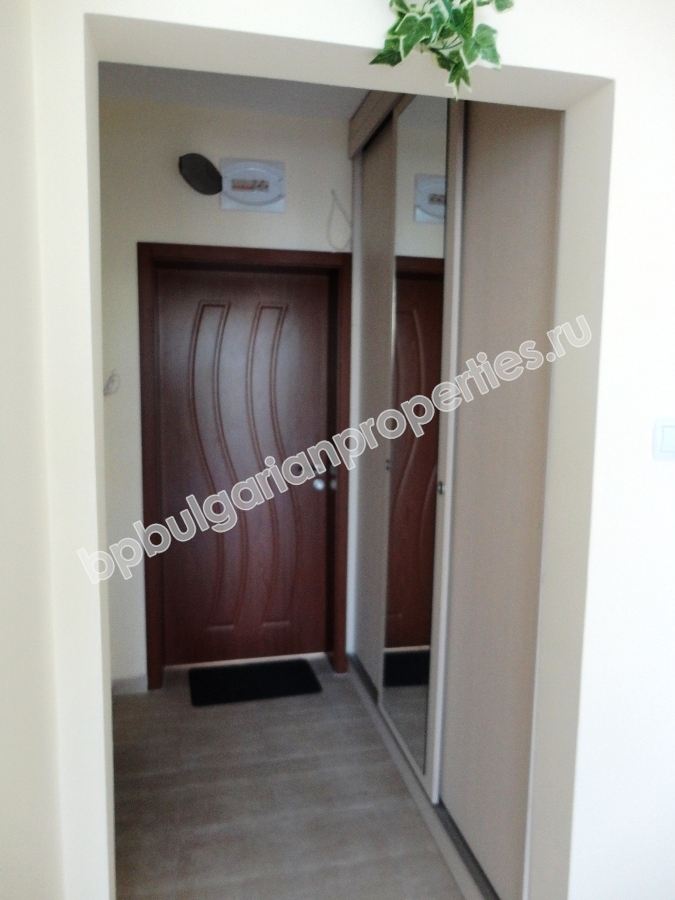 Furnished studio for sale close to the beach in the resort Sunny Beach