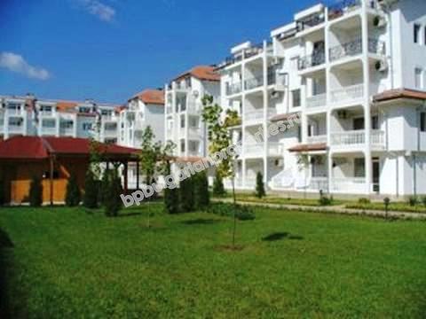 Furnished studio for sale close to the beach in the resort Sunny Beach