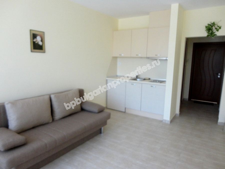 Furnished studio for sale close to the beach in the resort Sunny Beach