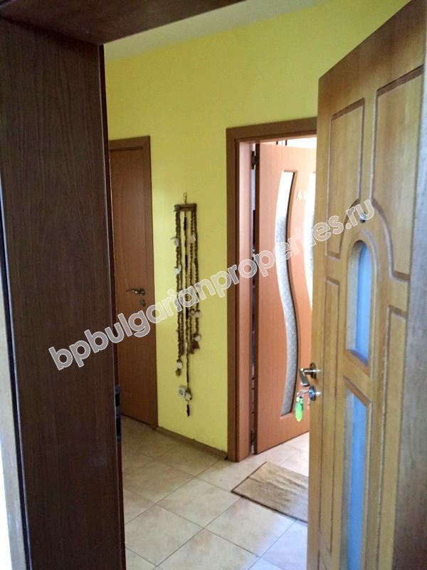 5-bedroom furnished apartment for sale on the second line to the sea in the resort Ravda