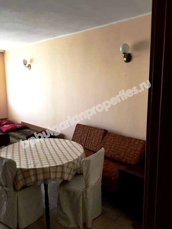 5-bedroom furnished apartment for sale on the second line to the sea in the resort Ravda