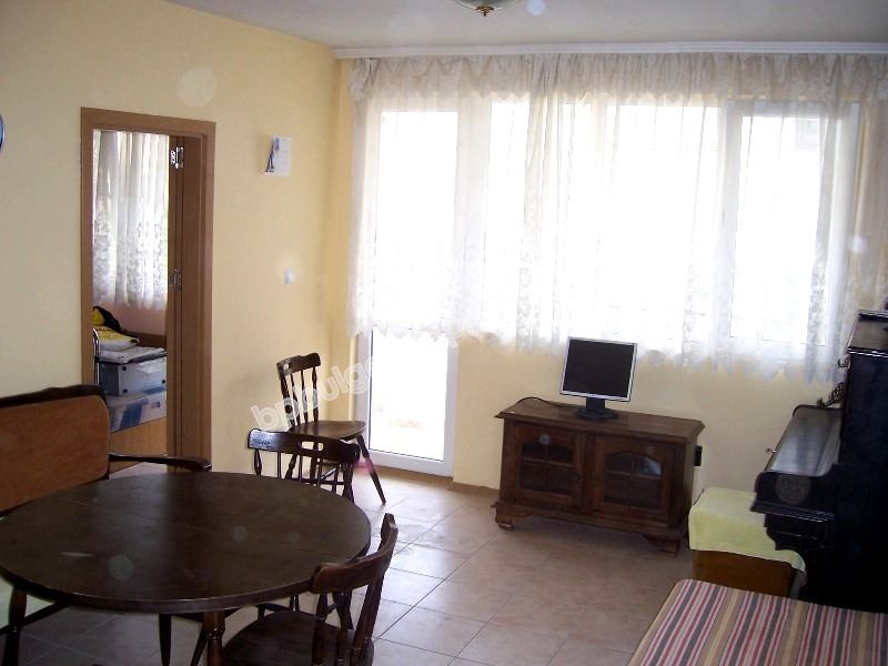 5-bedroom furnished apartment for sale on the second line to the sea in the resort Ravda