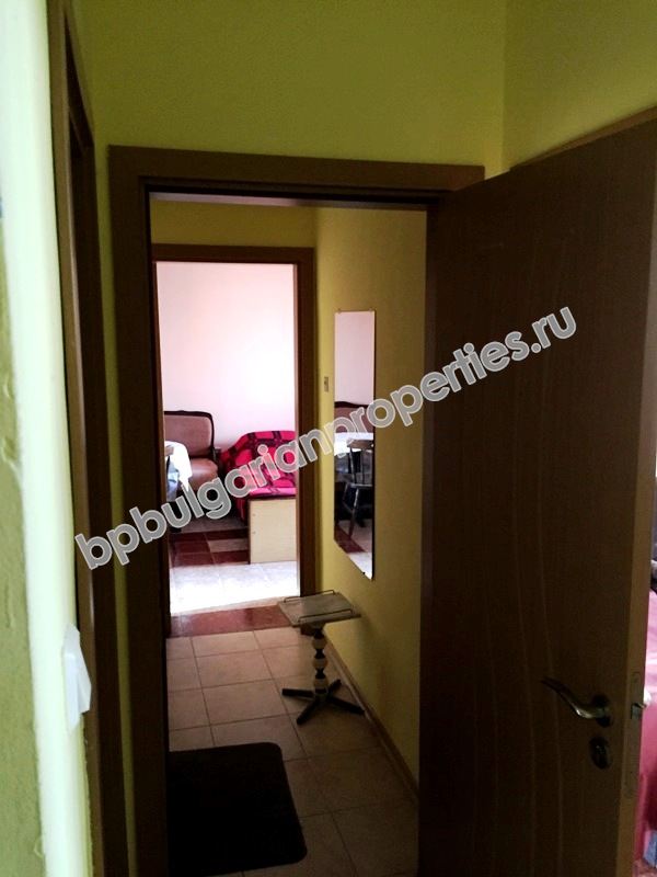 5-bedroom furnished apartment for sale on the second line to the sea in the resort Ravda