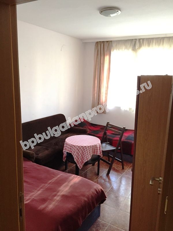 5-bedroom furnished apartment for sale on the second line to the sea in the resort Ravda