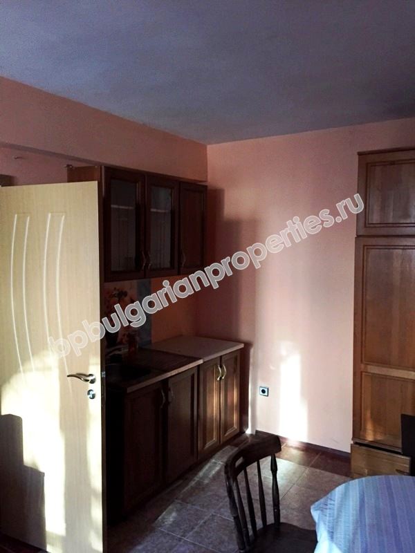 5-bedroom furnished apartment for sale on the second line to the sea in the resort Ravda