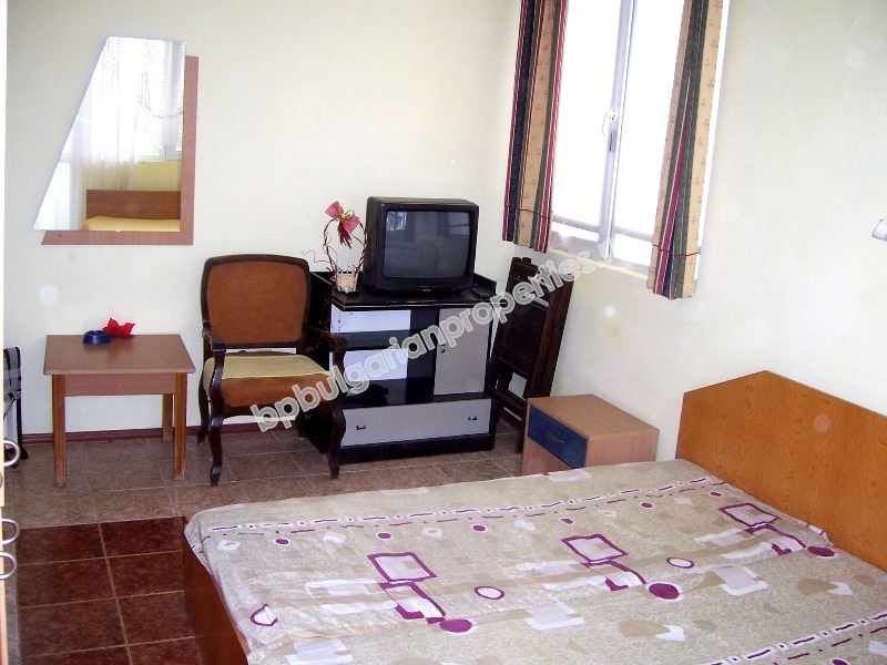 5-bedroom furnished apartment for sale on the second line to the sea in the resort Ravda