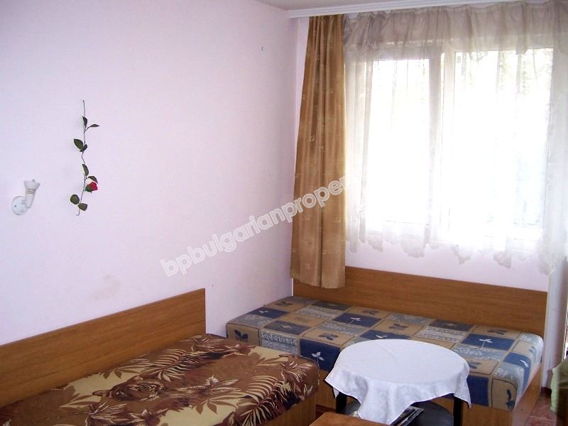 5-bedroom furnished apartment for sale on the second line to the sea in the resort Ravda