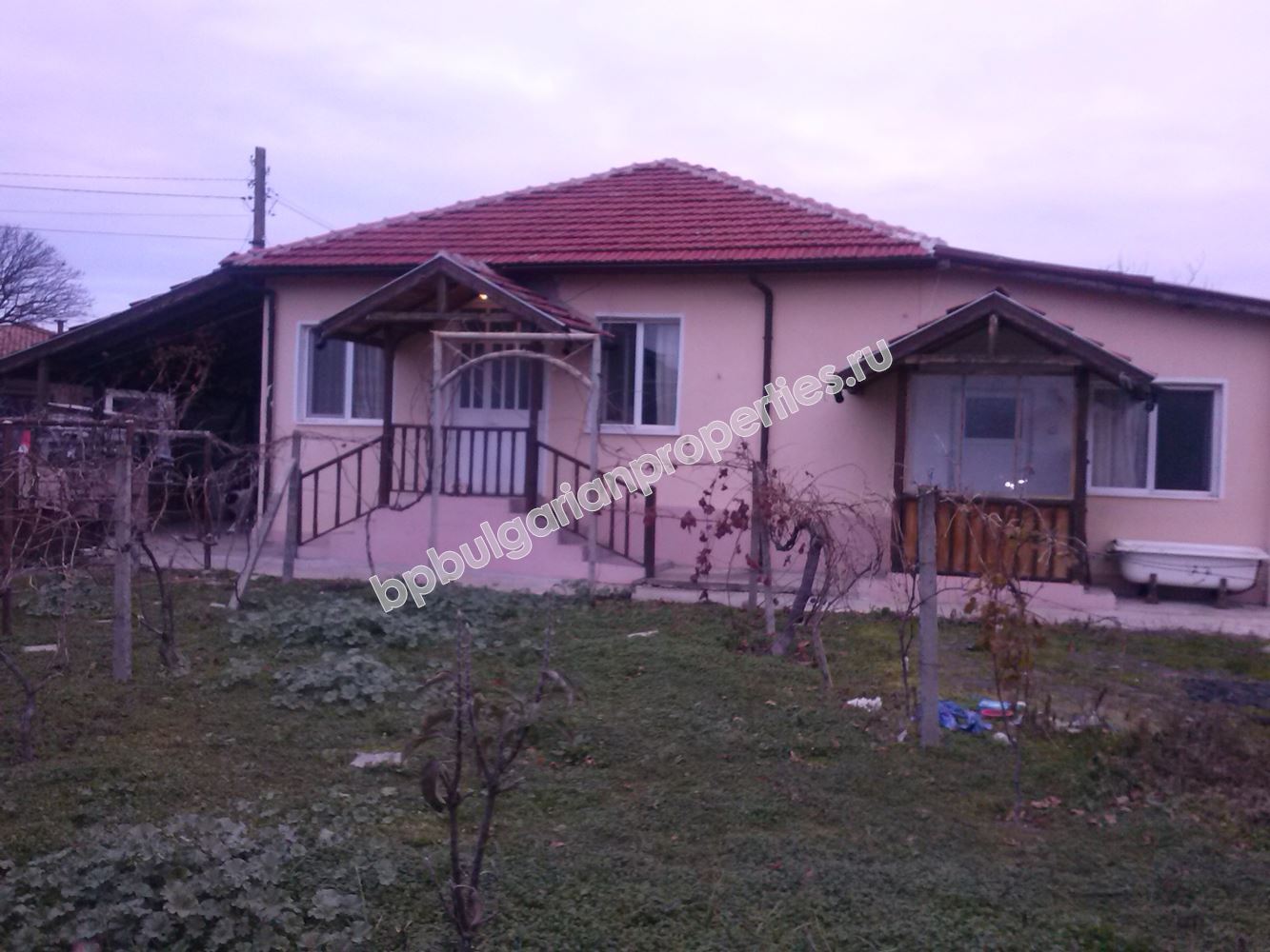 One-storey house with a big plot of land for sale in a village 25 km away from Bourgas