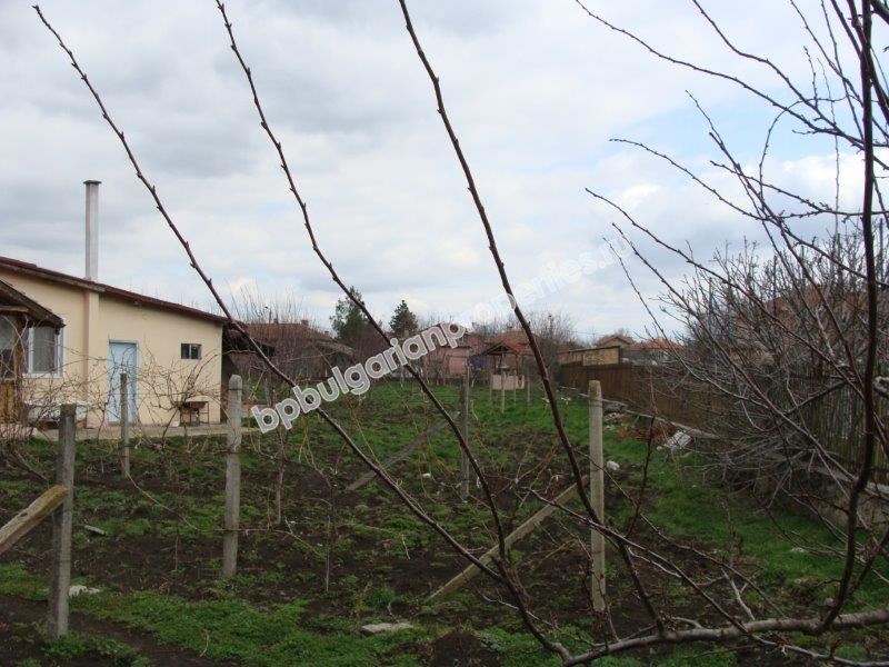 One-storey house with a big plot of land for sale in a village 25 km away from Bourgas