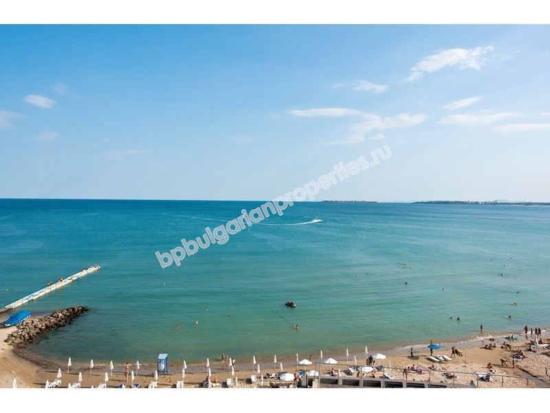 Luxury beachfront apartments for sale in a VIP complex in the resort Sunny Beach Luxury beachfront apartments for sale in a VIP complex in the resort Sunny Beach