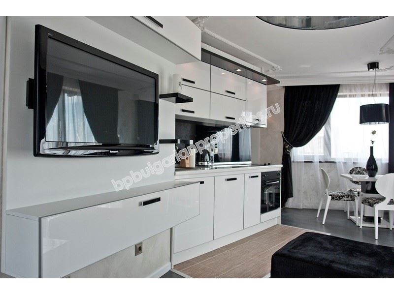 Luxury beachfront apartments for sale in a VIP complex in the resort Sunny Beach Luxury beachfront apartments for sale in a VIP complex in the resort Sunny Beach