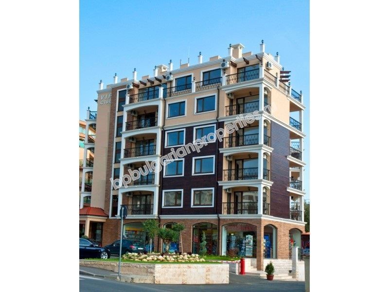 Luxury beachfront apartments for sale in a VIP complex in the resort Sunny Beach Luxury beachfront apartments for sale in a VIP complex in the resort Sunny Beach