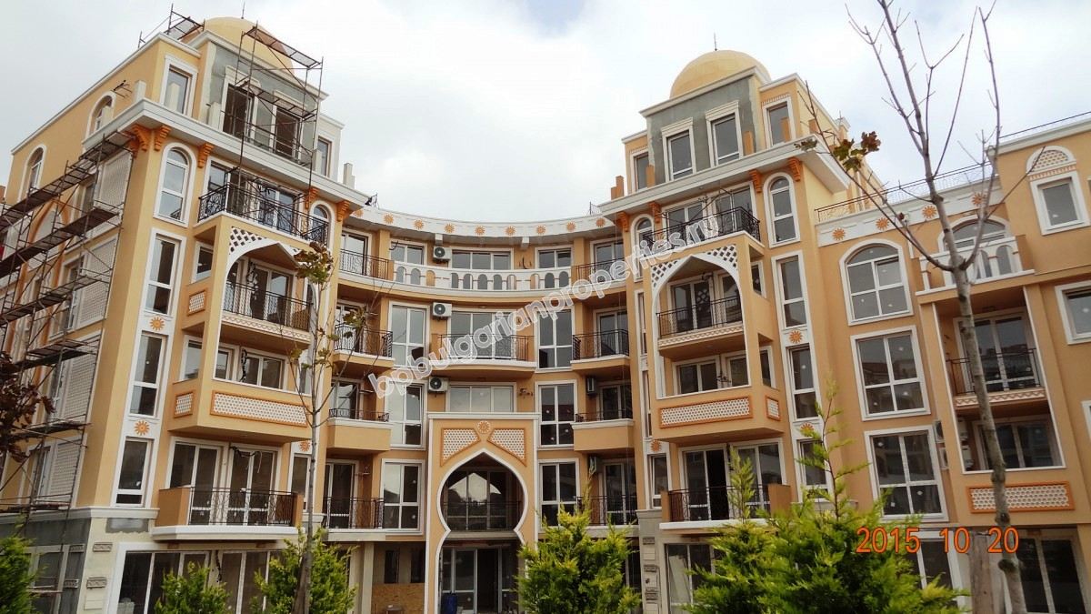 Luxury apartments for sale in a new beautiful complex in the resort Ravda