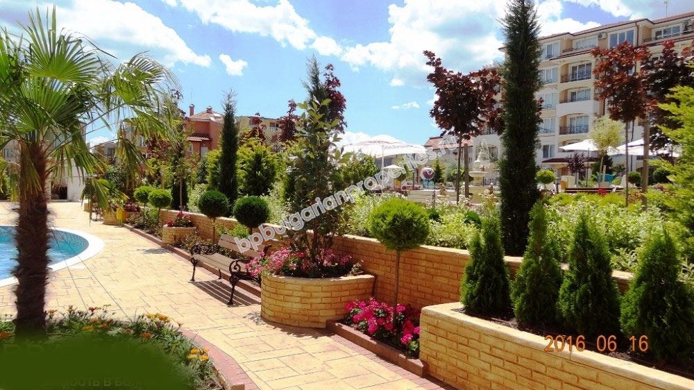 Luxury apartments for sale in a new beautiful complex in the resort Ravda