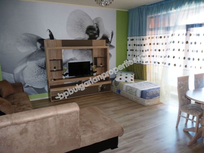 Spacious furnished studio for sale close to the beach in the resort Sunny Beach Spacious furnished studio for sale close to the beach in the resort Sunny Beach