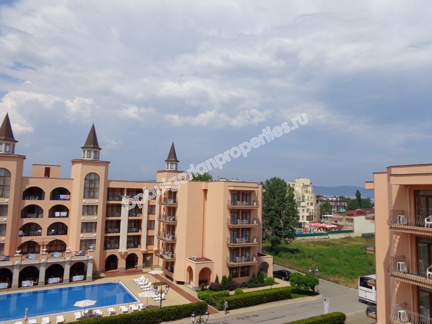 Spacious furnished studio for sale close to the beach in the resort Sunny Beach Spacious furnished studio for sale close to the beach in the resort Sunny Beach