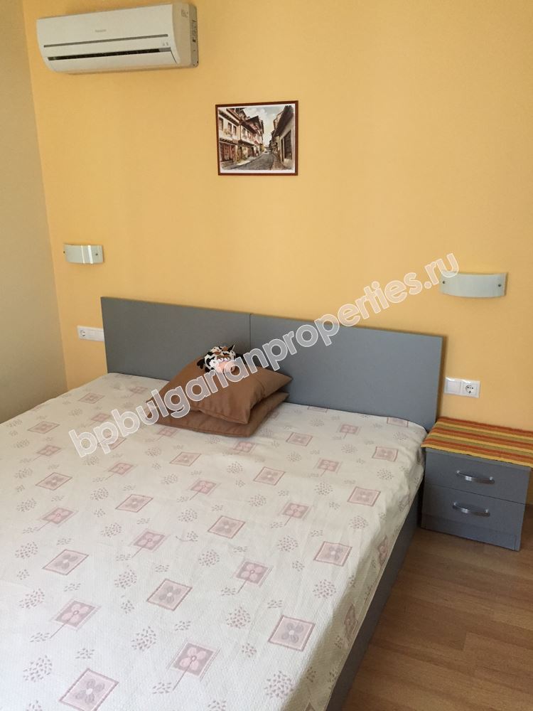 Furnished two-bedroom apartment with a car place for sale in the resort Ravda