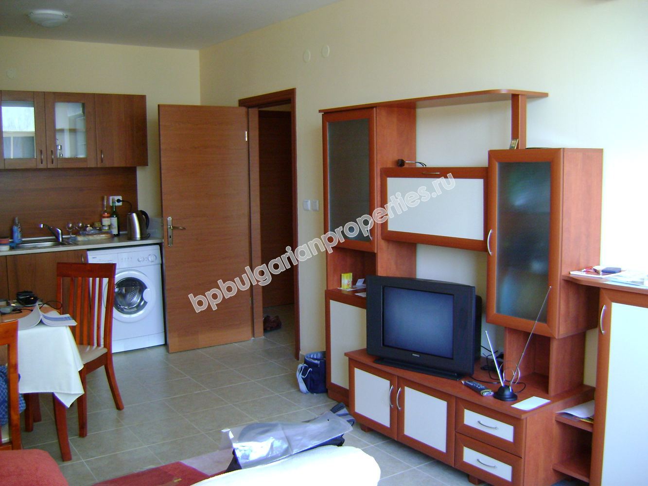 One-bedroom furnished apartment for sale in a complex second line to the sea One-bedroom furnished apartment for sale in a complex second line to the sea