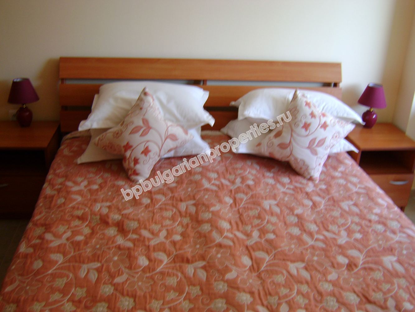 One-bedroom furnished apartment for sale in a complex second line to the sea One-bedroom furnished apartment for sale in a complex second line to the sea