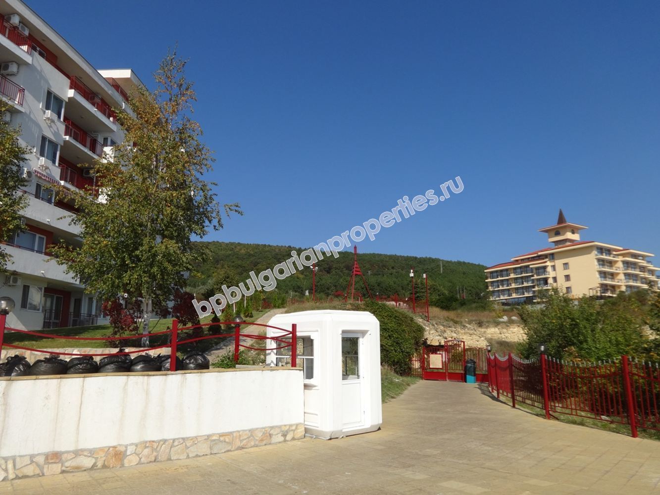 Furnished beachfront studio for sale in the resort Sveti Vlas