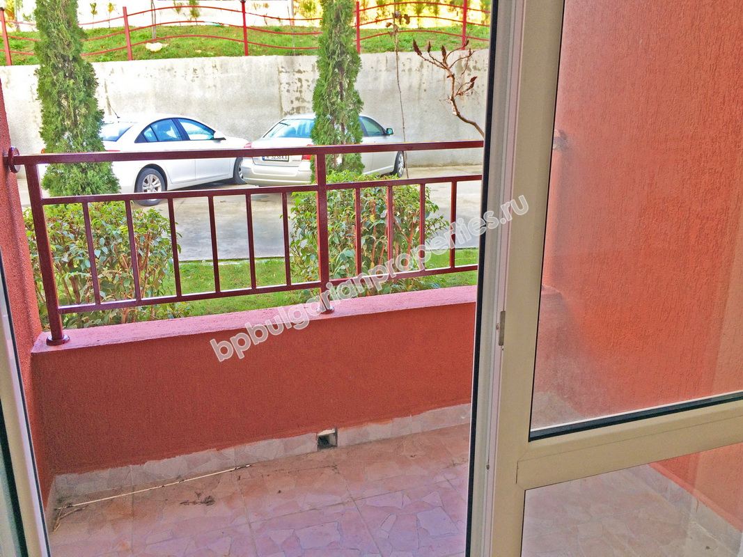 Furnished beachfront studio for sale in the resort Sveti Vlas