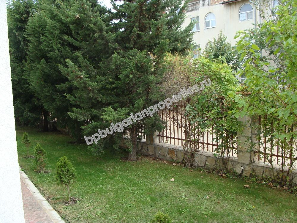 Spacious furnished studio close to the beach for sale in Sunny Beach resort