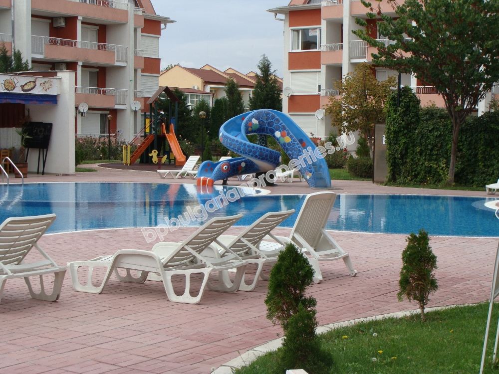 Spacious furnished studio close to the beach for sale in Sunny Beach resort