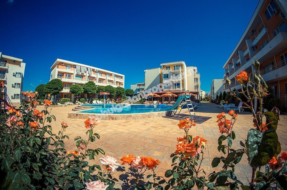 Furnished one-bedroom apartment for sale close to the beach in Sunny Beach resort Furnished one-bedroom apartment for sale close to the beach in Sunny Beach resort