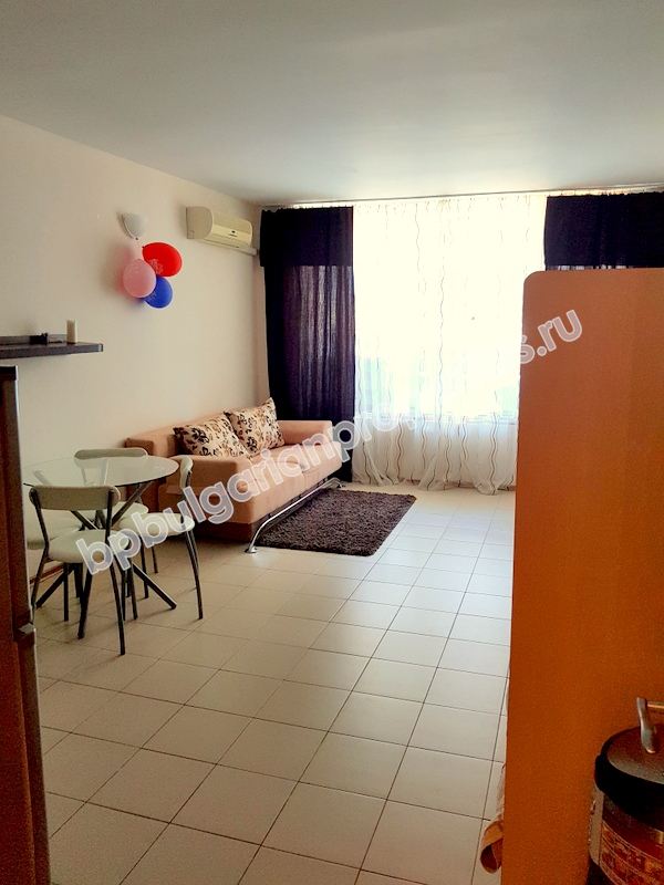 Furnished spacious studio near the beach for sale in the resort Sunny Beach Furnished spacious studio near the beach for sale in the resort Sunny Beach