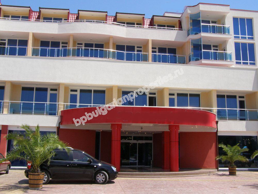 Furnished spacious studio near the beach for sale in the resort Sunny Beach Furnished spacious studio near the beach for sale in the resort Sunny Beach