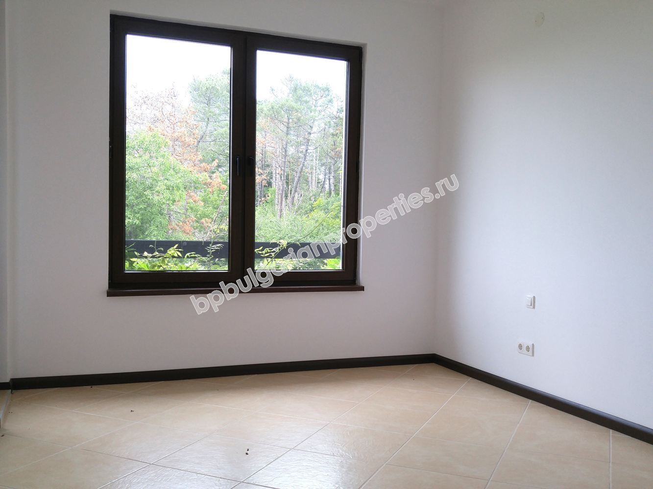 Luxury new one-bedroom apartment on the beach for sale in the resort Lozenets