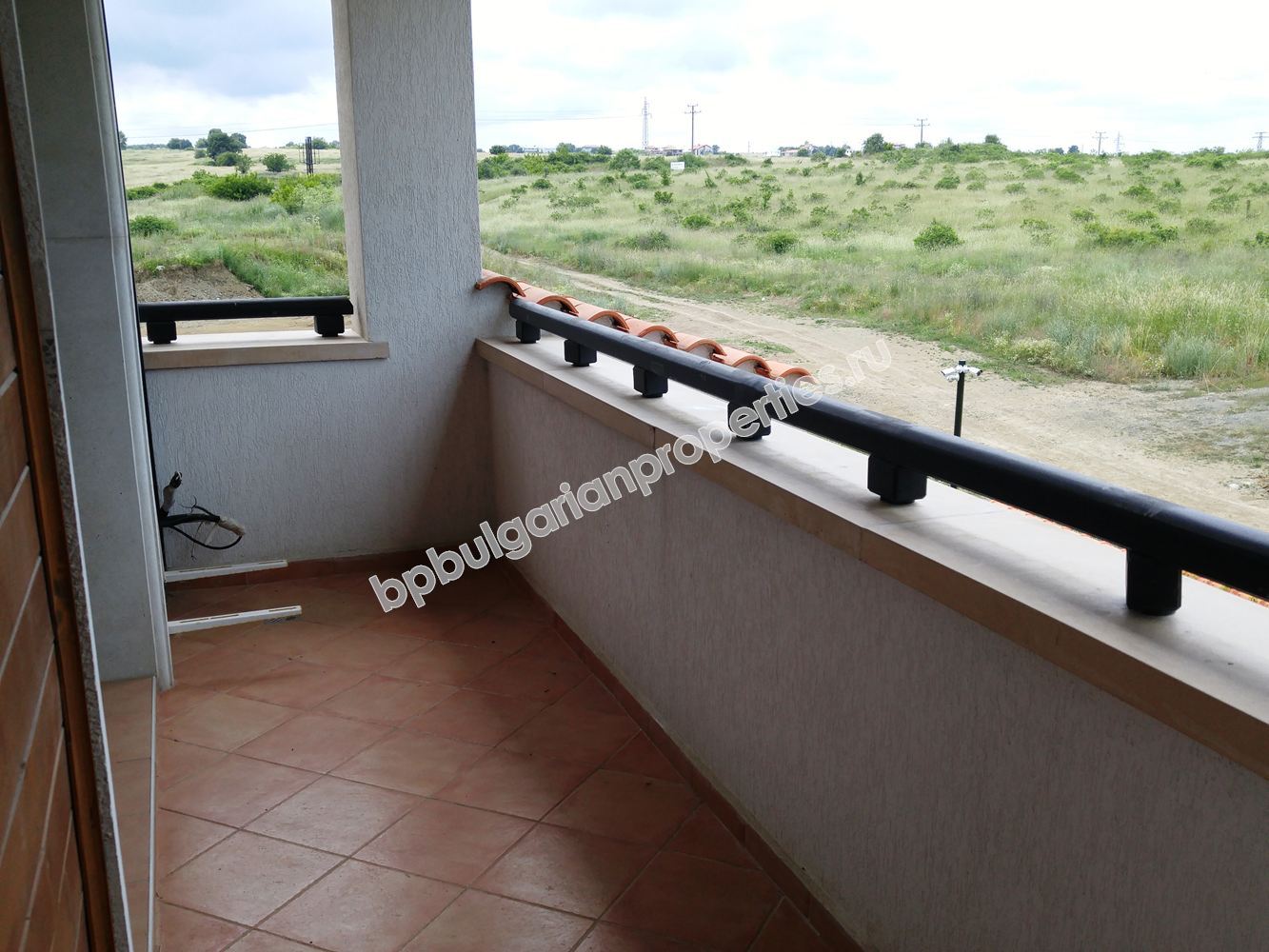 Luxury new one-bedroom apartment on the beach for sale in the resort Lozenets