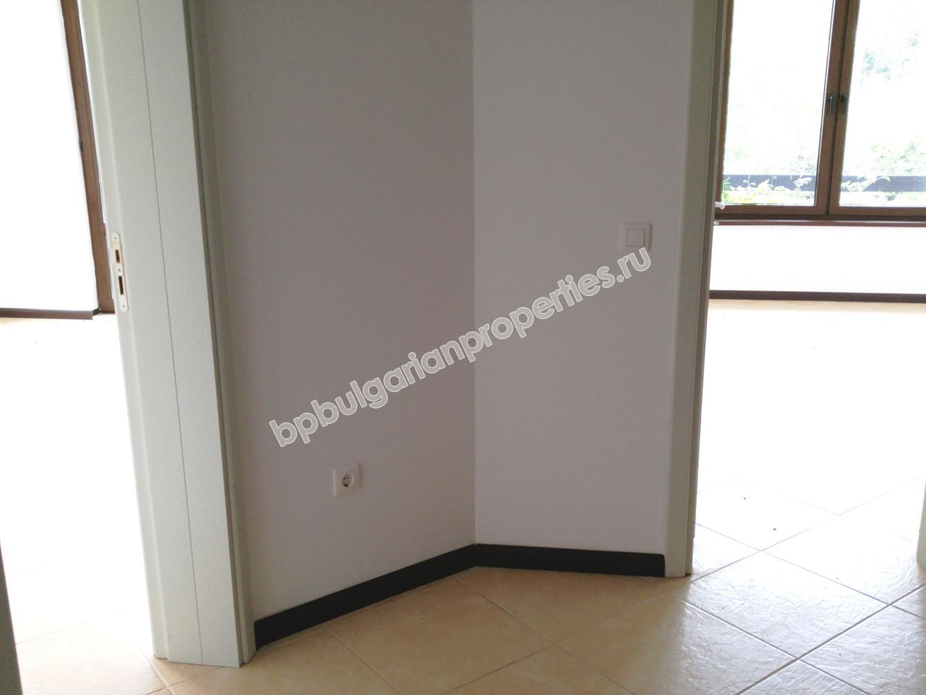 Luxury new one-bedroom apartment on the beach for sale in the resort Lozenets