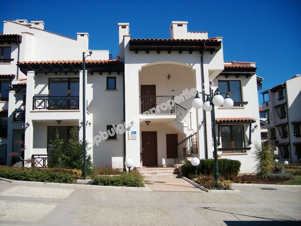 Luxury new one-bedroom apartment on the beach for sale in the resort Lozenets