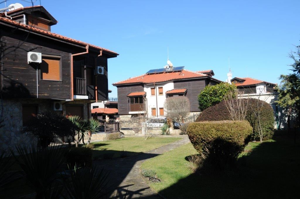 Luxury house in a complex for sale 50 m away from The Paradise Bay in Sozopol Luxury house in a complex for sale 50 m away from The Paradise Bay in Sozopol