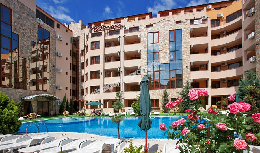 One-bedroom furnished apartment for sale in a luxury complex in the resort Sunny Beach