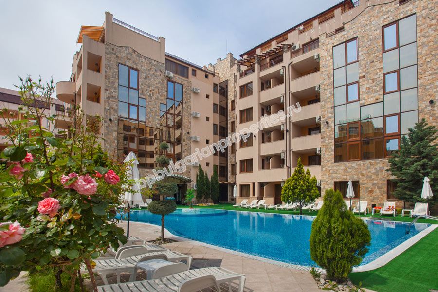 One-bedroom furnished apartment for sale in a luxury complex in the resort Sunny Beach
