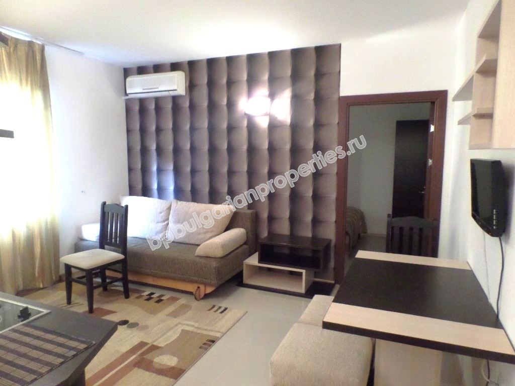 One-bedroom furnished apartment for sale in a luxury complex in the resort Sunny Beach