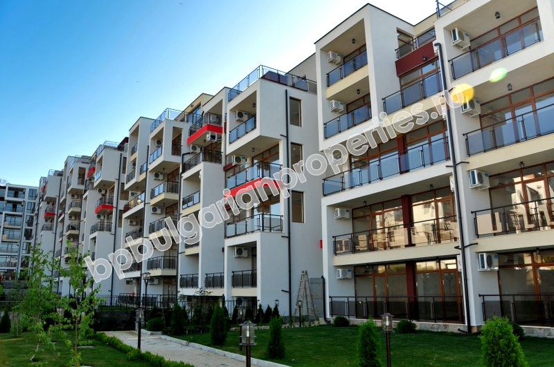 Luxury apartments for sale in the sea resort Saint Vlas Luxury apartments for sale in the sea resort Saint Vlas