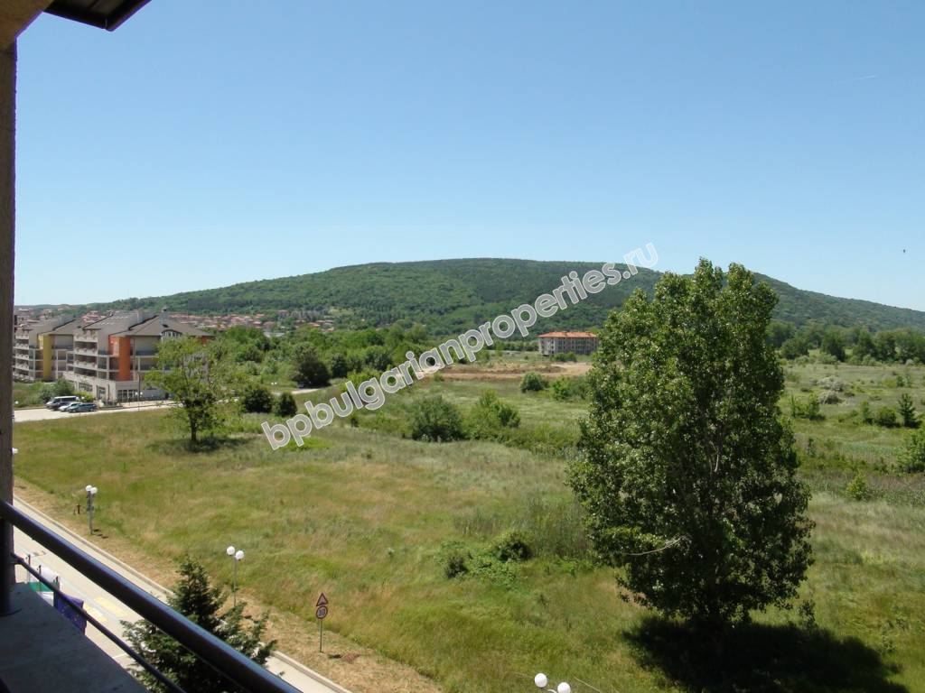 Beachfront furnished one-bedroom apartment for sale in the resort Obzor