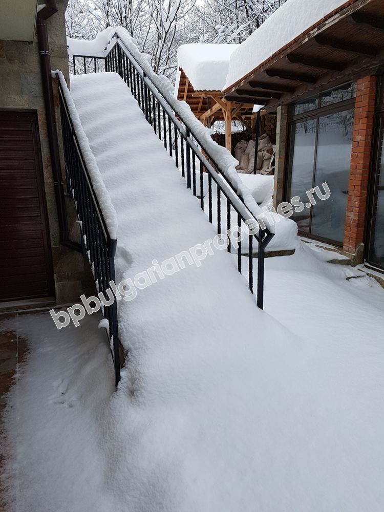 Operating guest house / hotel for sale in the Balkan Mountain near the town of Troyan Operating guest house / hotel for sale in the Balkan Mountain near the town of Troyan