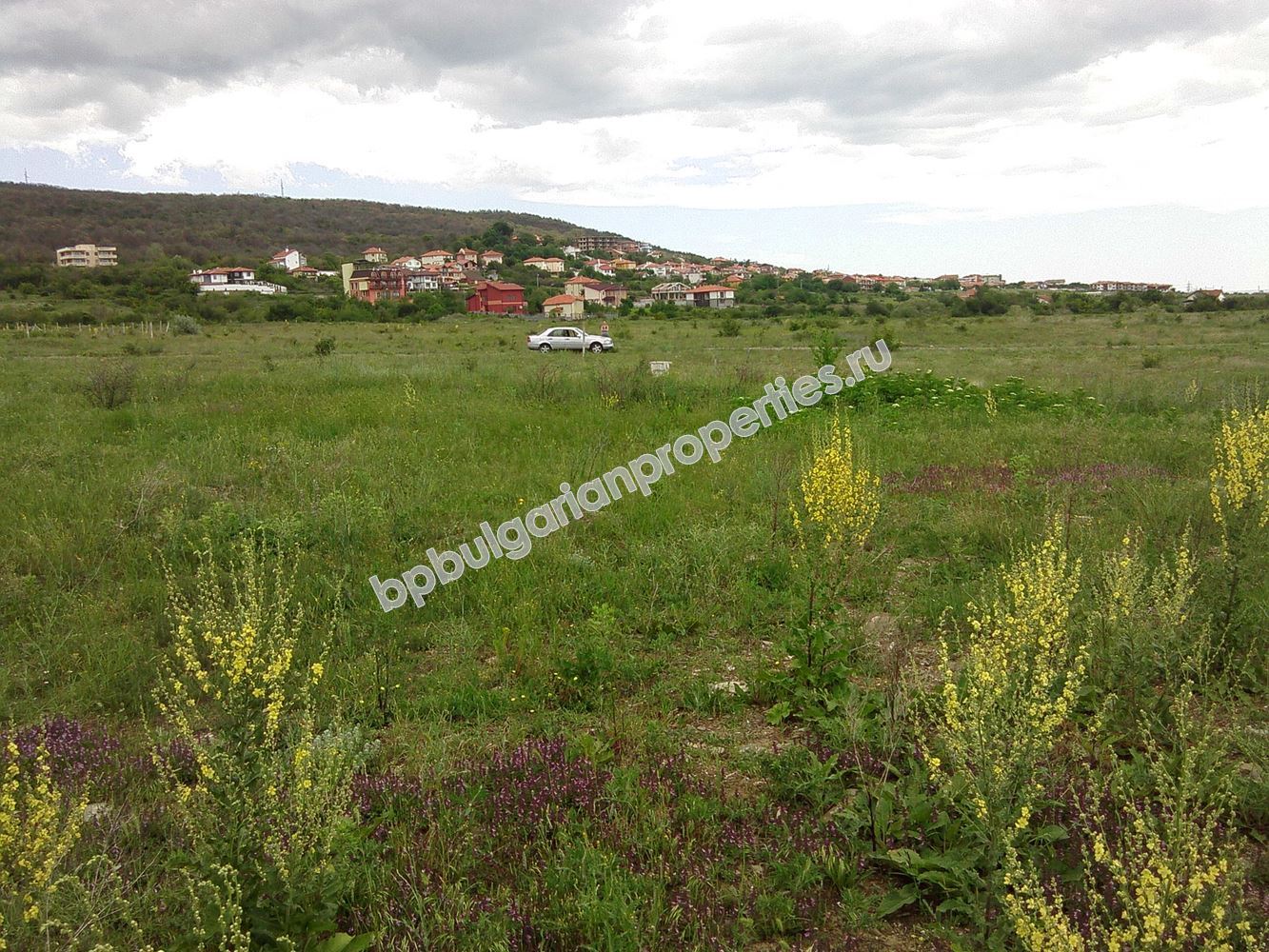 Two adjacent building plots 4 km from the sea Two adjacent building plots 4 km from the sea