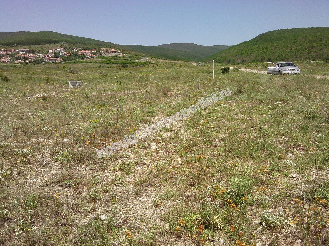 Two adjacent building plots 4 km from the sea Two adjacent building plots 4 km from the sea